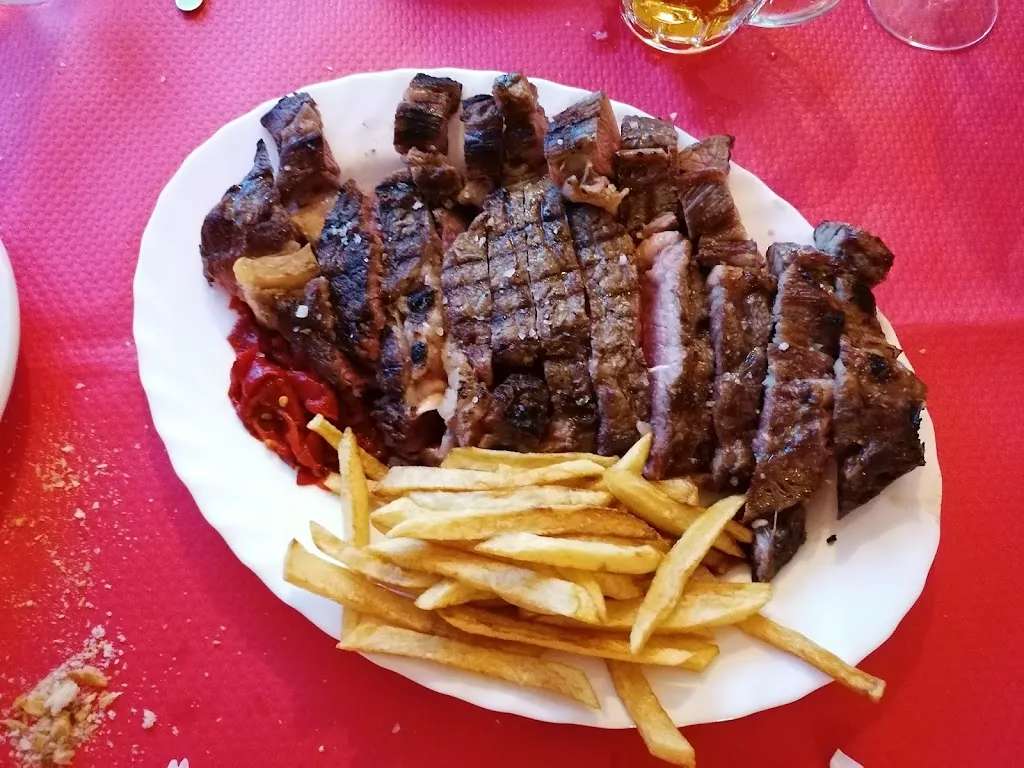 El Mesón_San Pedro del Arroyo_slider_image_2