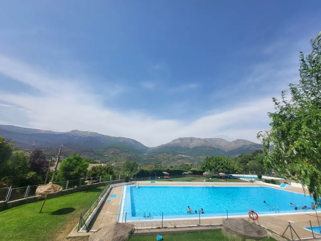 Lorenzo Exposito_Bar Piscina Santa Cruz del Valle_Santa Cruz del Valle_recensione