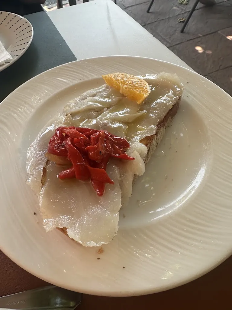 Cesar A. T._café bar alcoeva_Santa María del Tiétar_review