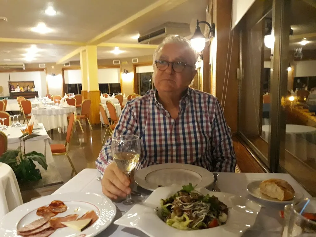 Bar Alberche restaurant in San Martín de la Vega del Alberche