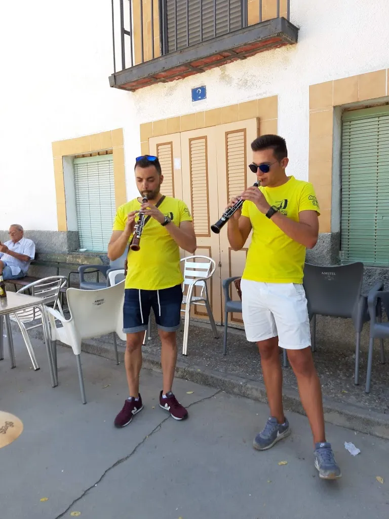 Bar La Vega restaurant in Vega de Santa María