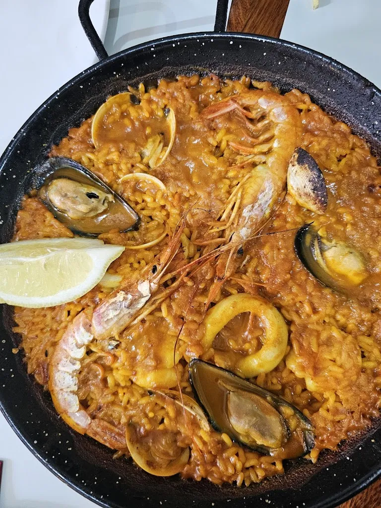 Travel Bites_Las Bóvedas de Cibeles_Velayos_review