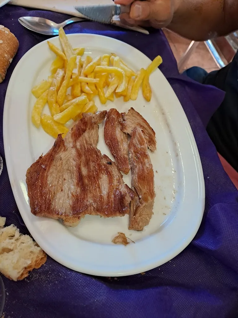 Paloma Muñoz Martin_Bar Restaurante Las Escuelas_Villanueva de Ávila_review