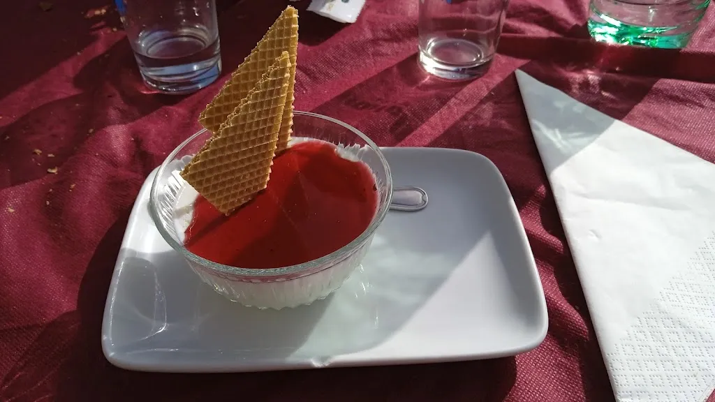 Foto Al Cuadrado_Bar Restaurante Las Escuelas_Villanueva de Ávila_review