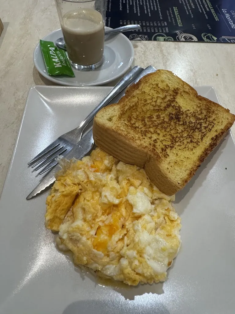 Chirag Kotecha_Bar Cafetería La Montaña_Vadillo de la Sierra_review