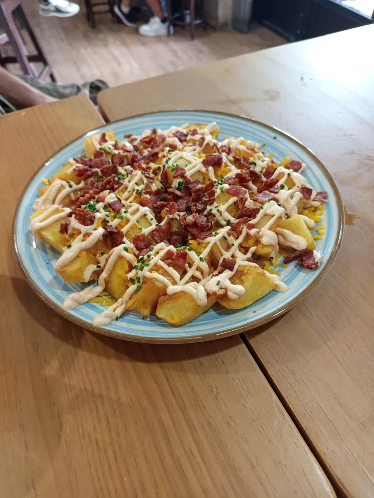 Irene Rabia_Bar Cafetería La Montaña_Vadillo de la Sierra_review