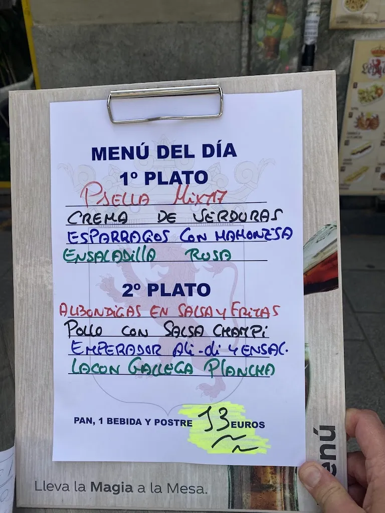 Miguel Menendez_Mesón Leonés_Vadillo de la Sierra_recensione