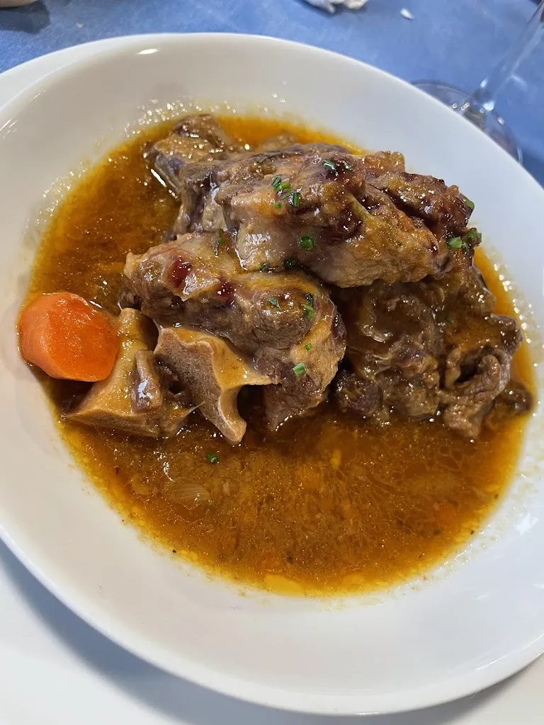 Natividad Gómez Morales_La Torre de Cuatro Vientos-Restaurante_Torre La_review