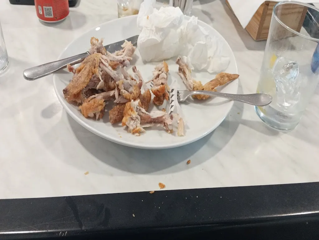 Vinicius Bartelega_La Torre de Cuatro Vientos-Restaurante_Torre La_review