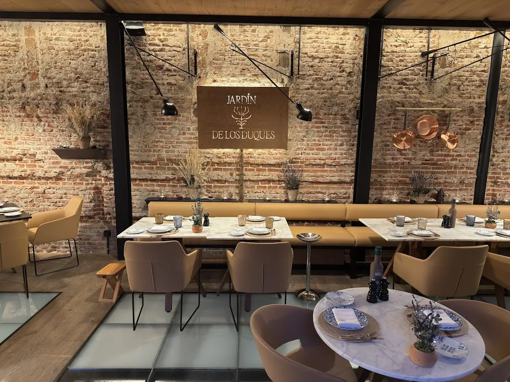 Jardín de los Duques_Torre La_slider_image_3