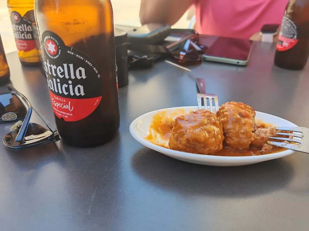 BAR EMILIANO 3.0_Villarejo del Valle_slider_image_3