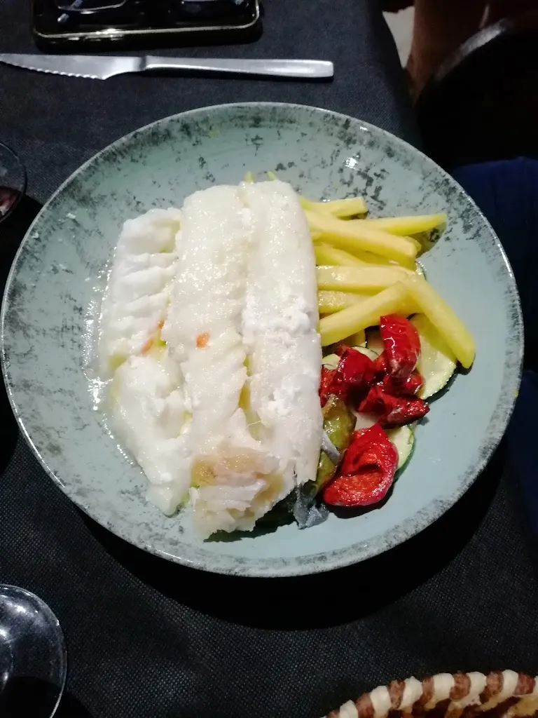 Dan40_La Bodeguita_Tiemblo El_review