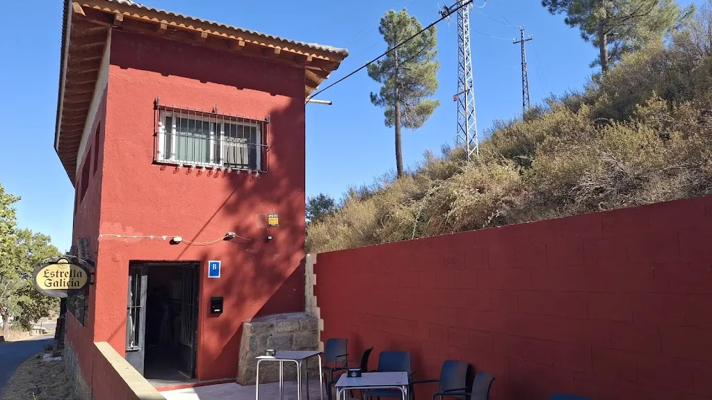 Juan Gonzalez_El jardín de las Compuertas_Tiemblo El_recensione