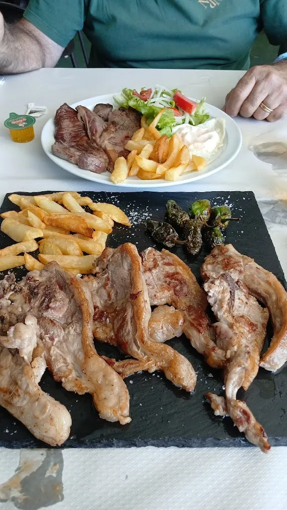 Mariana Garcia Rovira_BAR - RESTAURANTE 