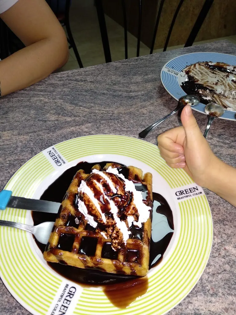 Angel de Castro_Purple_Tiemblo El_review