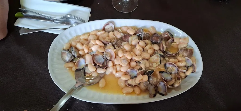 M S_Casa Varela Rial_Viñegra de Moraña_review