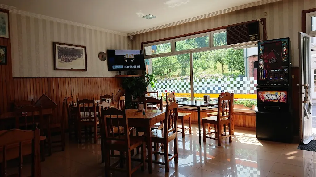 Restaurante Churrasco O´ Pouso restaurant in Viñegra de Moraña