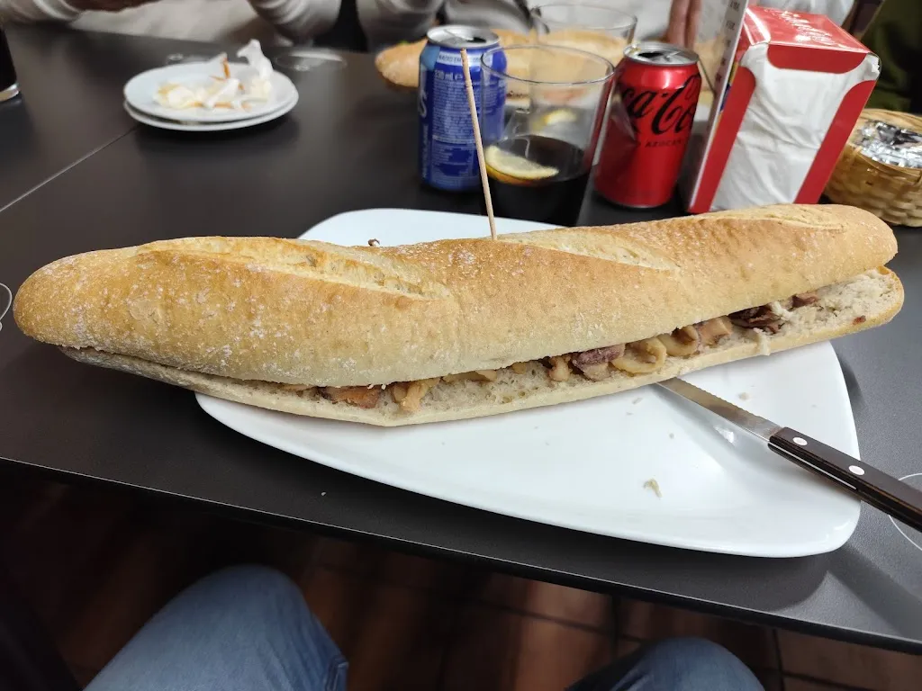 A ADEGA Café Bar_Viñegra de Moraña_slider_image_3