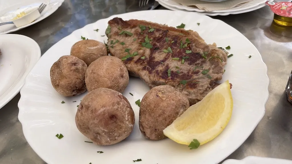 Allan Berger_Restaurante Fuente Hermano Pedro_Villaflor_review