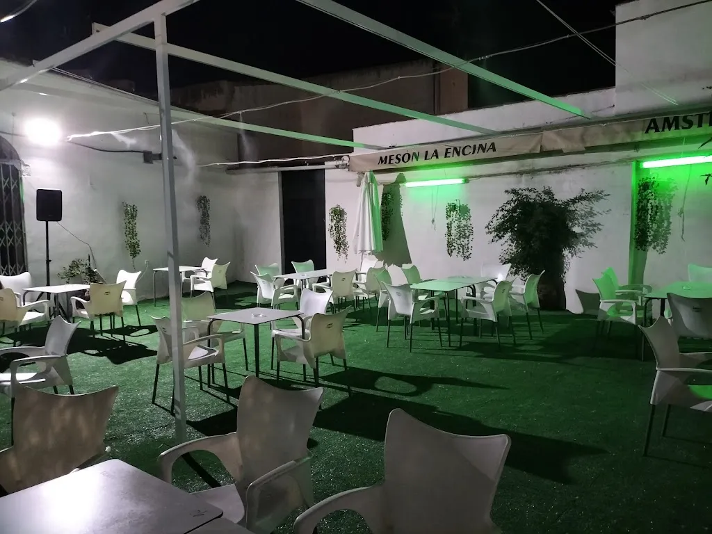 Mesón La Encina_Ahillones_slider_image_2