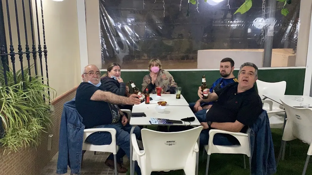 Bar restaurante Los Olivos restaurant in Ahillones