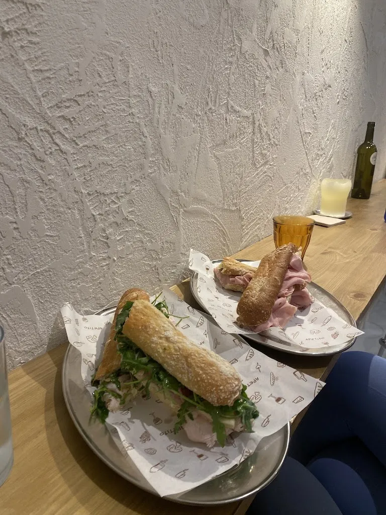 Lucía_Apetito House - Bocadillos y tablas de embutido_Vita_recensione