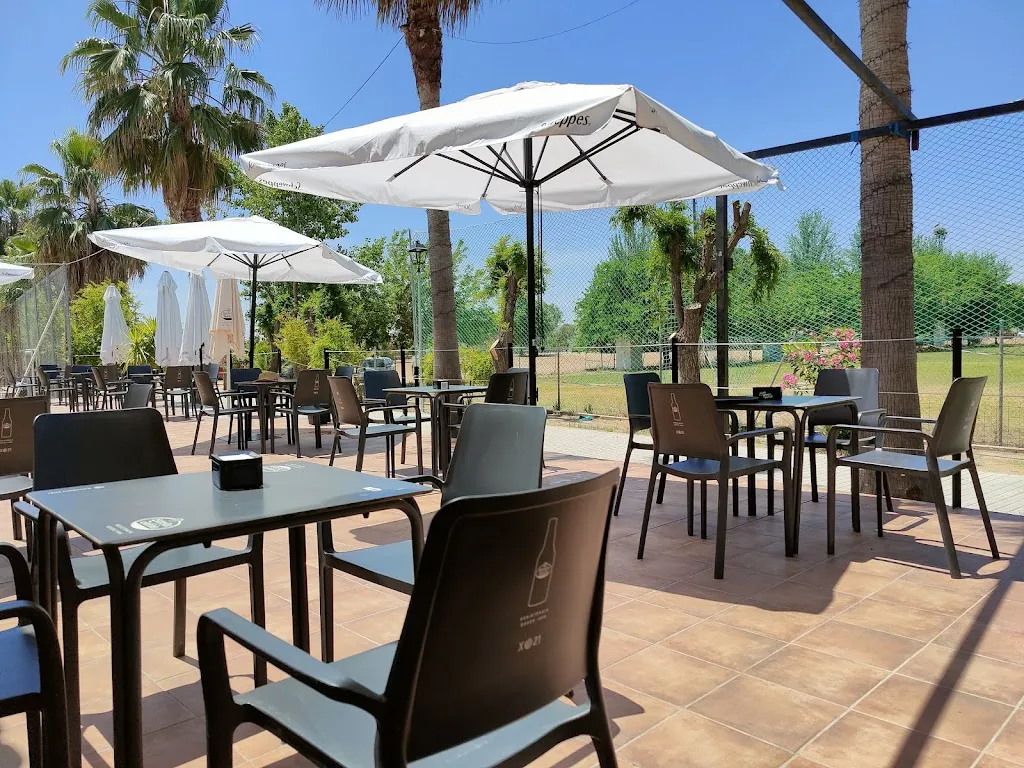 Bar-Restaurante El Manantial restaurant in Alange