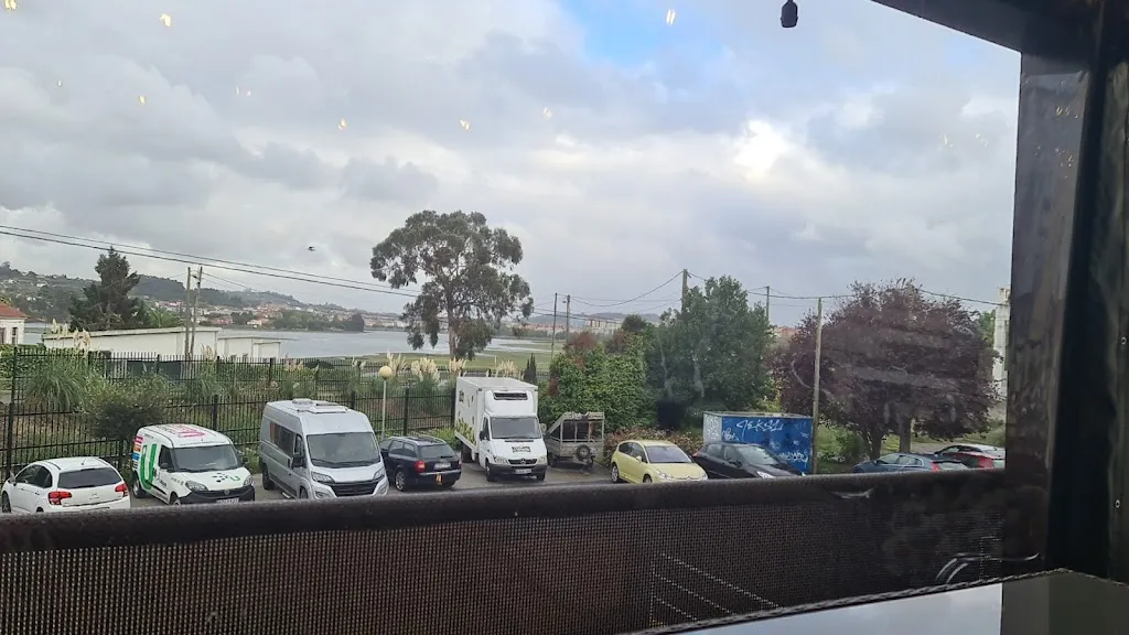 Santiago Veiga_Apapache's Bar Tapas & Raciones_Culleredo_review