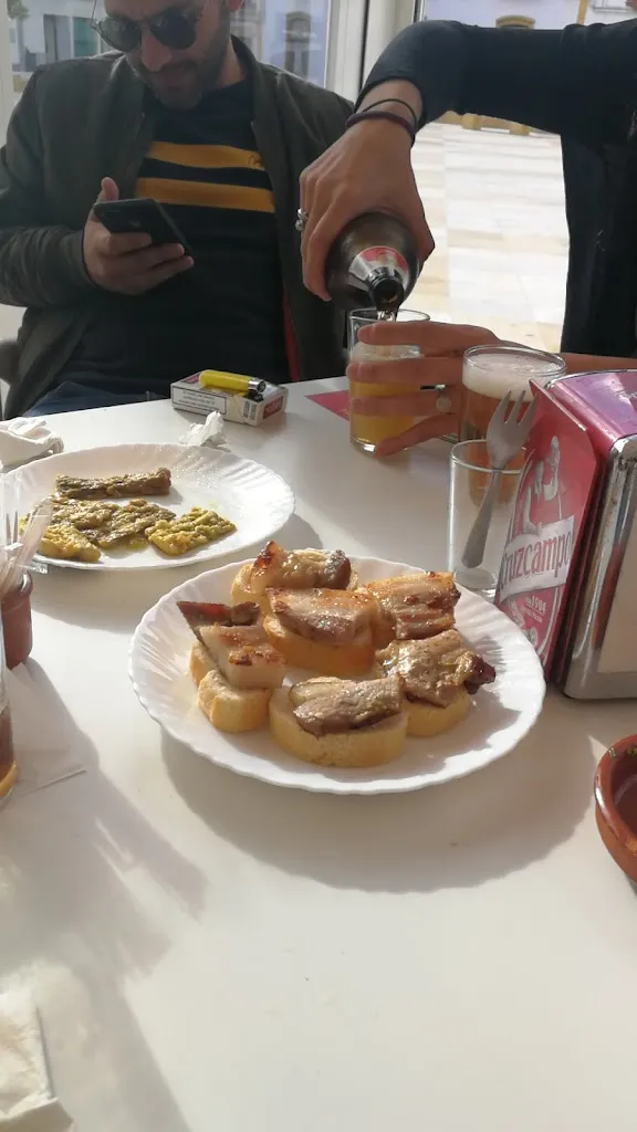 David Campos Leal_Kiosco Francis_Alconchel_review