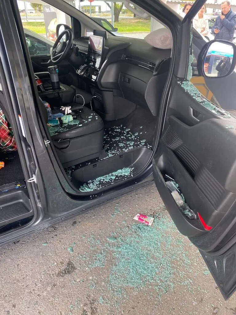 Nora Martínez_Cafestore La Atalaya-M-50 Exterior_Atalaya_review