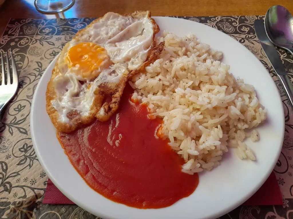 JM Illanes_Restaurante El Cruce_Arroyo de San Serván_review