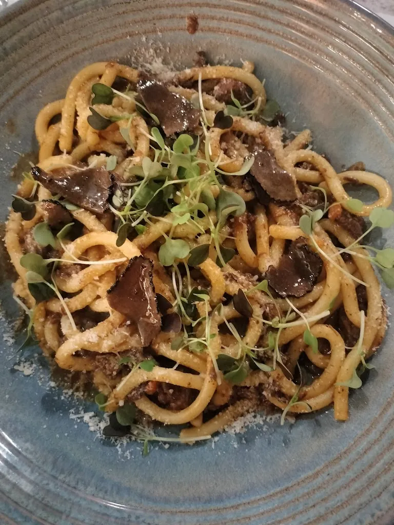 Sergio Penzo_La Mafia se Sienta a la Mesa_Almendralejo_review