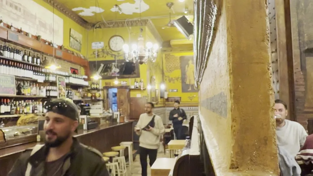 A. M. A._Alhambra_Amés_review