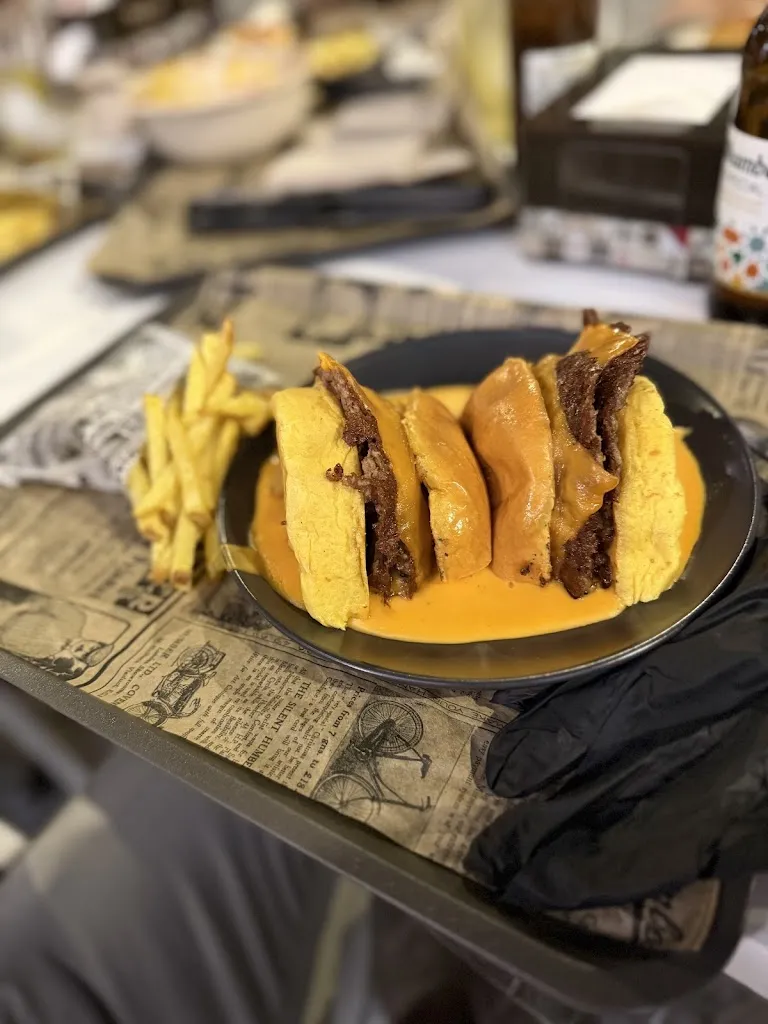 Jose Gomez_AZ Burger_Azuaga_review