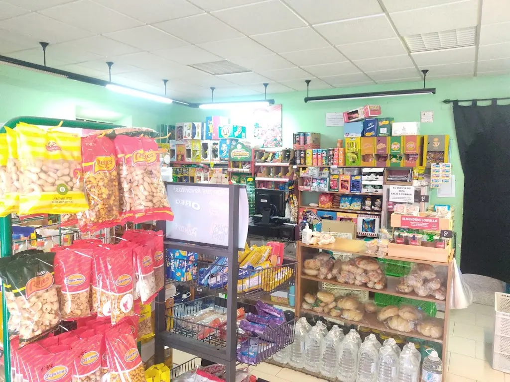 A La Vuelta De La Esquina_Azuaga_slider_image_1