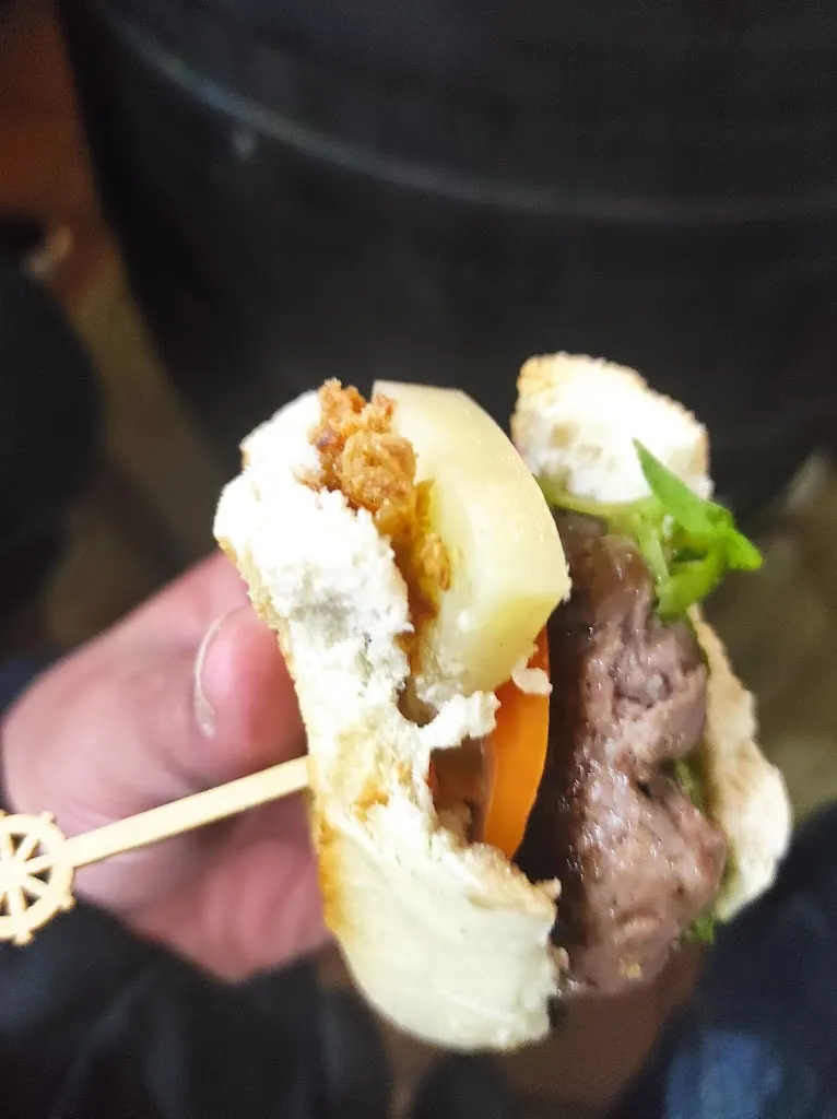 perotú yatrabajas_Bar Transito_Azuaga_review