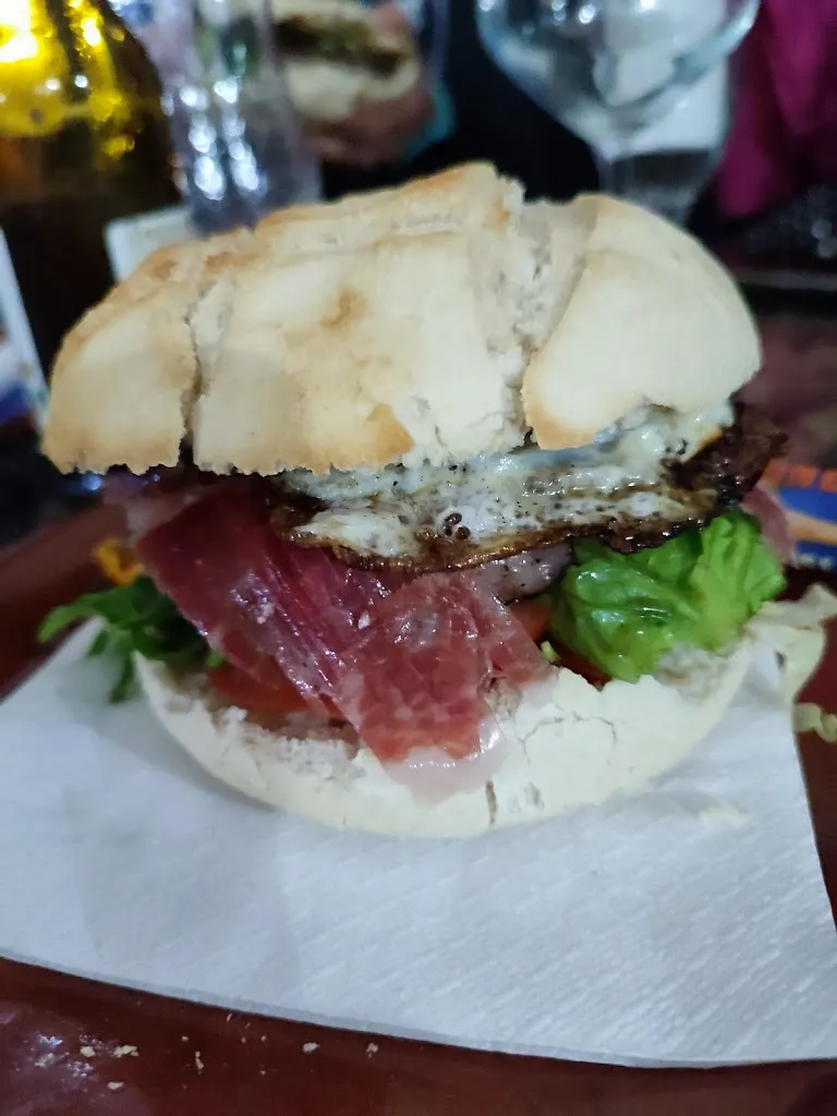 Alberto MM_Bar Transito_Azuaga_review