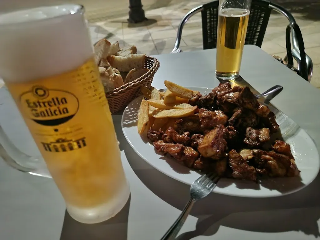 Juanjo Vi - ca_Bar Loro_Bodonal de la Sierra_review