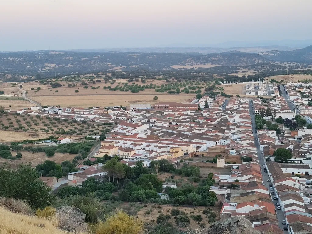 Bar los reales_Burguillos del Cerro_slider_image_3