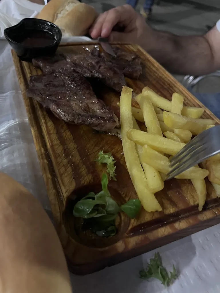 Reyes Vera_Restaurante El Faro_Cabeza la Vaca_review