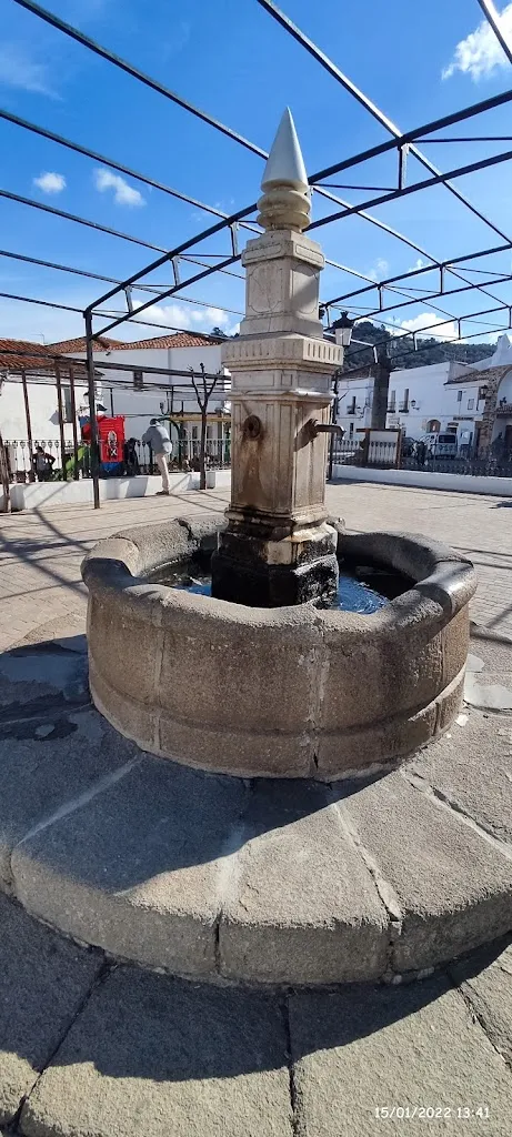 Daniel Néstor Cecchetto_Ramón Bar_Cabeza la Vaca_review