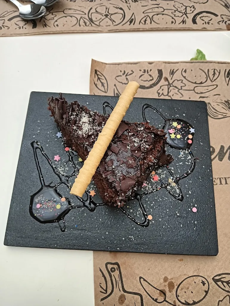 raquel lopez_Loyca_Calamonte_recensione