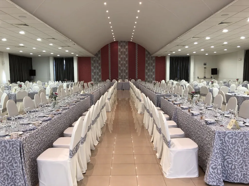 Restaurante la Piscina restaurant in Campanario