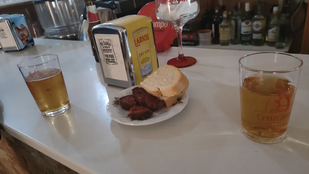 Cafeteria Juanfran Y Tania_Campillo de Llerena_slider_image_3