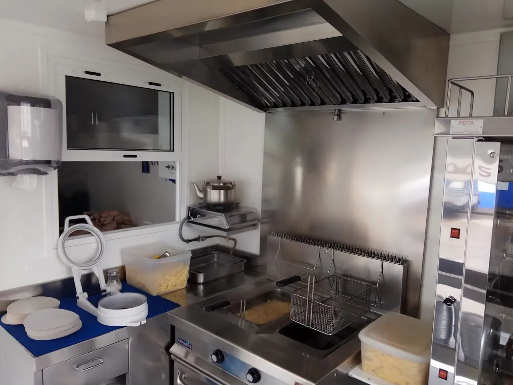 Asador de pollos Golden Chicken_Campillo de Llerena_slider_image_2