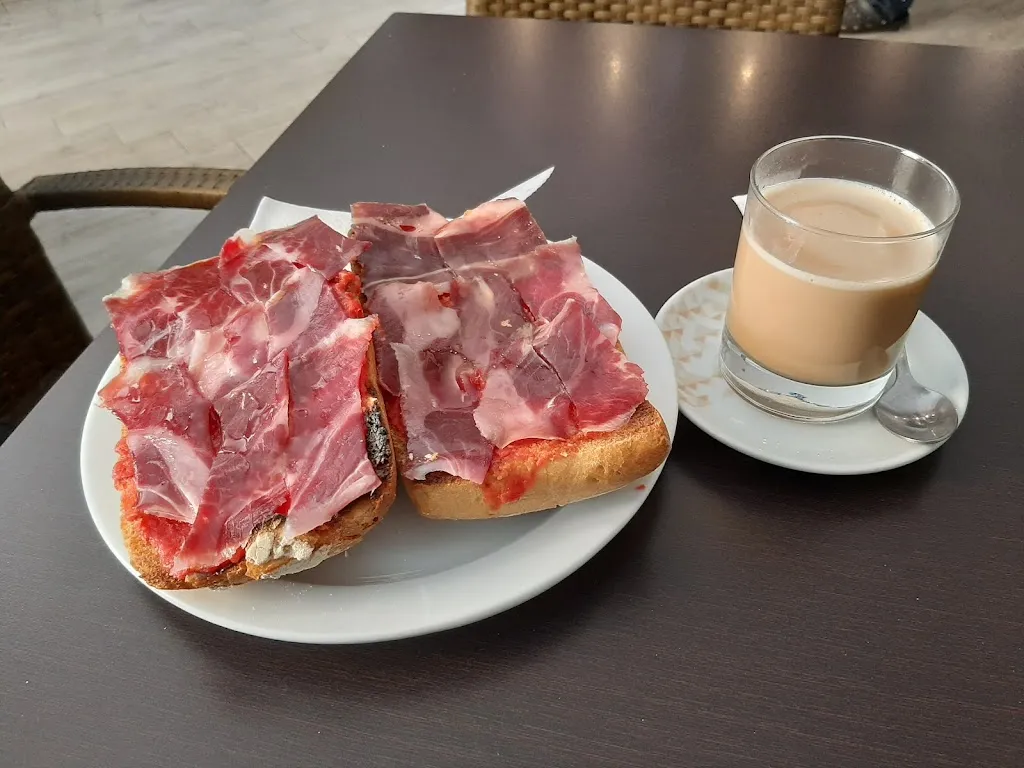 Menu_Cafetería El PORTUGUÉS Restaurante_Alburquerque_image_7
