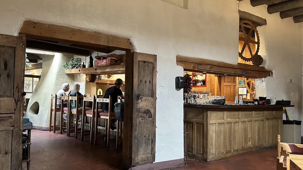 High Noon Restaurant & Saloon_Alburquerque_slider_image_3