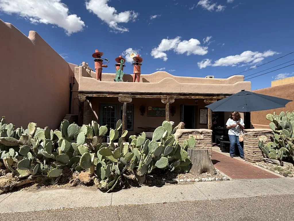 Sissi Zhu_Church Street Cafe_Alburquerque_review