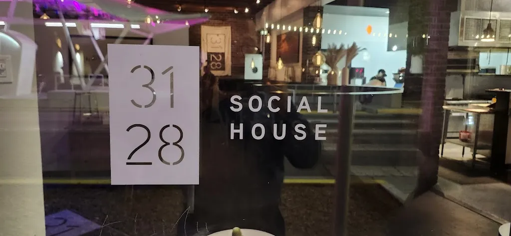 John Smith_3128 Social House_Alburquerque_recensione