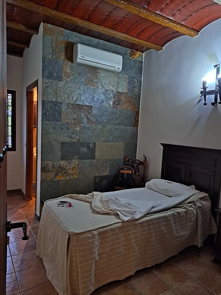 Castillo de Luna Hotel Restaurante_Alburquerque_slider_image_2